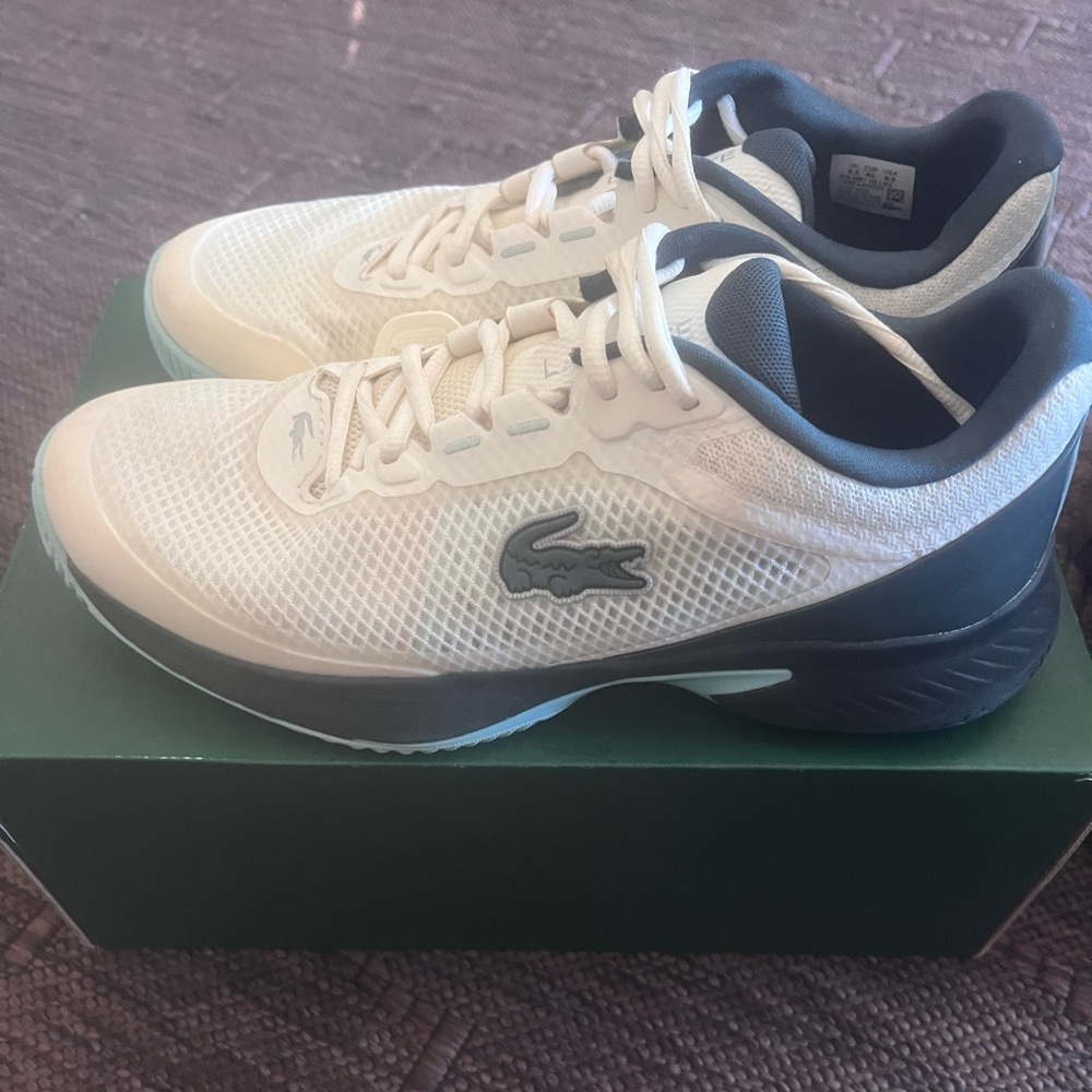 Tech Point LACOSTE women SZ 8.5 tennis court shoes